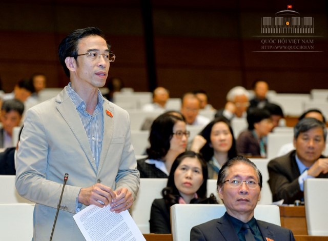 Đại biểu Quốc hội Hà Nội góp ý vào dự thảo Nghị quyết về cơ chế, chính sách phát triển thành phố Hồ Chí Minh